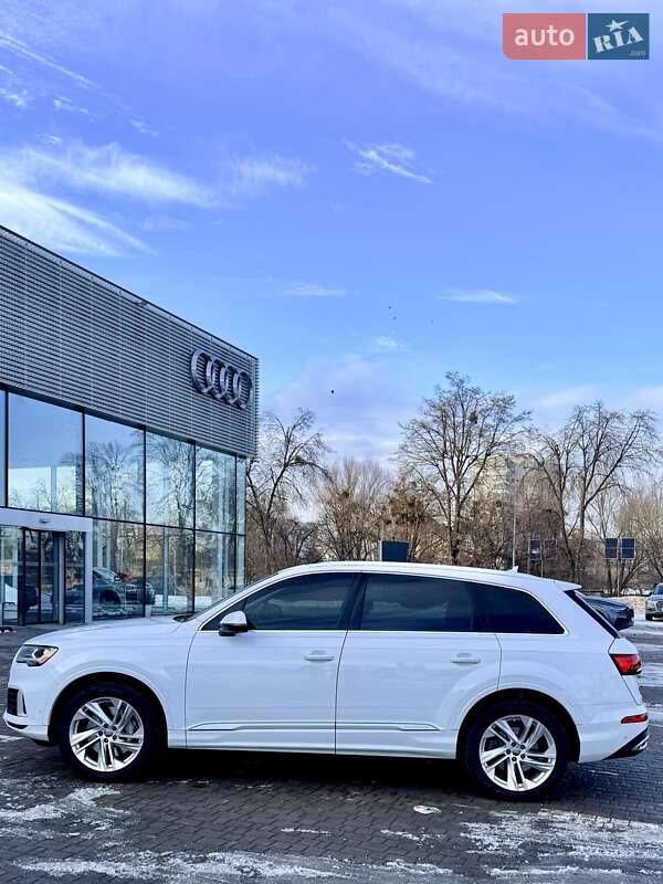 Внедорожник / Кроссовер Audi Q7 2020 в Львове