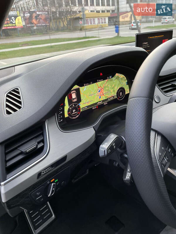 Позашляховик / Кросовер Audi Q7 2015 в Ужгороді