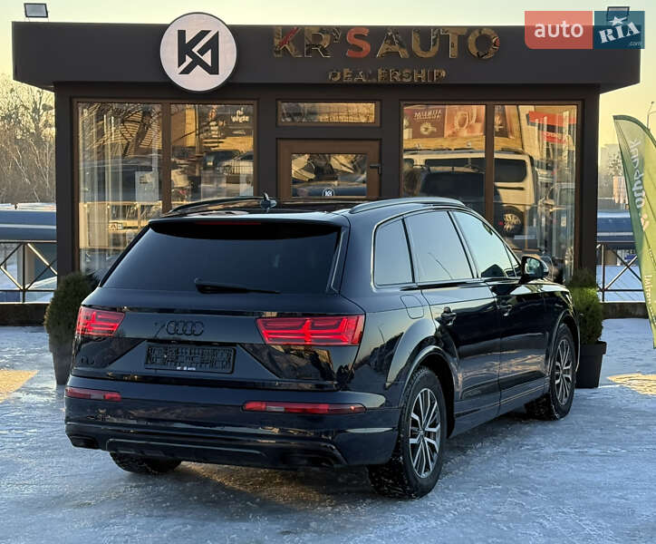 Позашляховик / Кросовер Audi Q7 2016 в Харкові