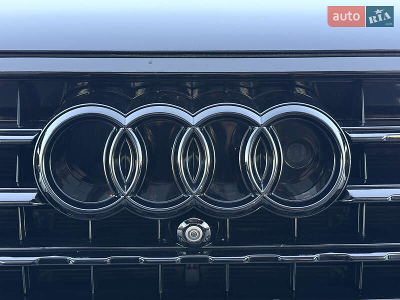 Позашляховик / Кросовер Audi Q7 2016 в Харкові