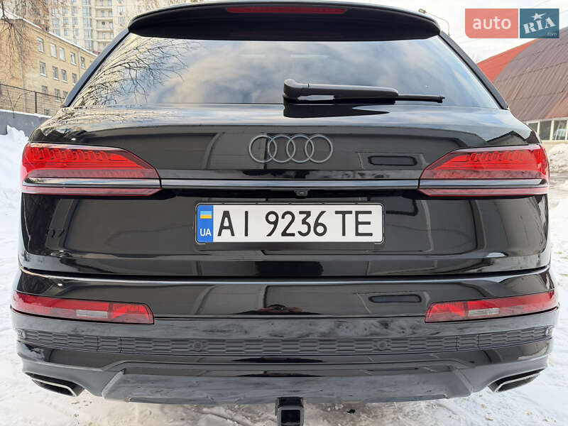Внедорожник / Кроссовер Audi Q7 2024 в Киеве