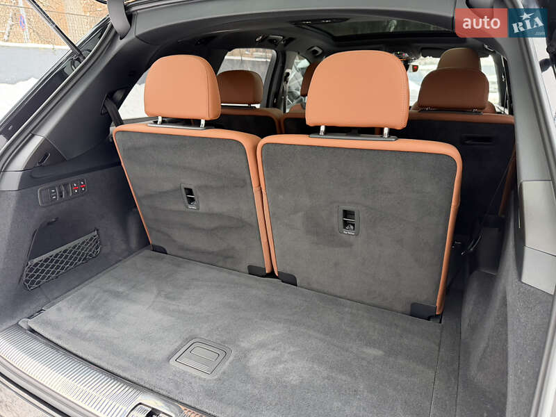 Внедорожник / Кроссовер Audi Q7 2024 в Киеве