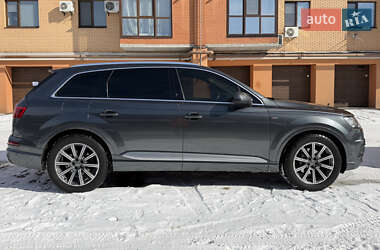 Позашляховик / Кросовер Audi Q7 2016 в Дніпрі