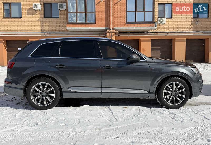 Audi Q7 2016