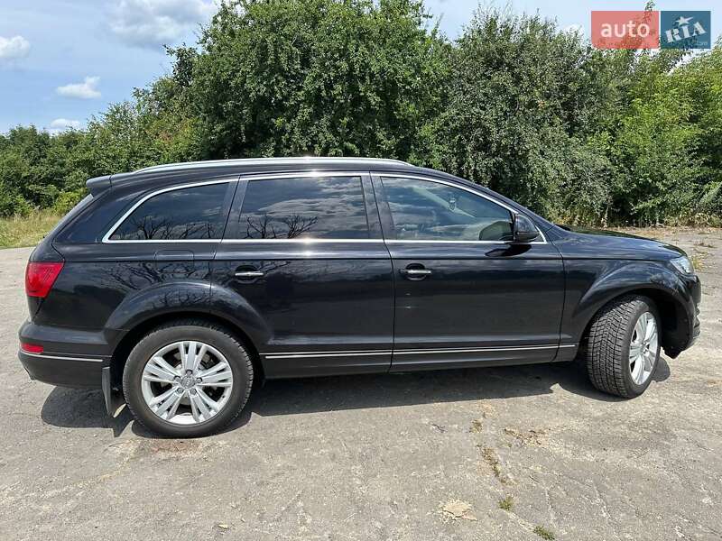 Внедорожник / Кроссовер Audi Q7 2012 в Киеве