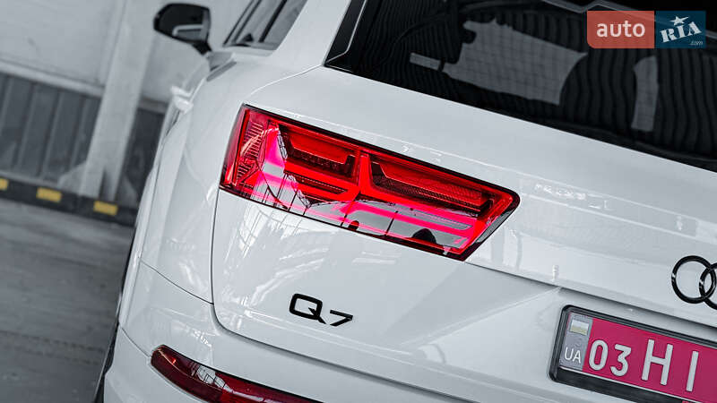 Внедорожник / Кроссовер Audi Q7 2019 в Ровно