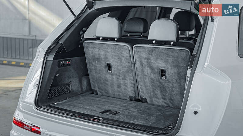 Внедорожник / Кроссовер Audi Q7 2019 в Ровно