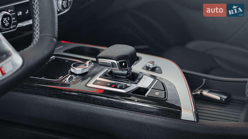 Внедорожник / Кроссовер Audi Q7 2019 в Ровно