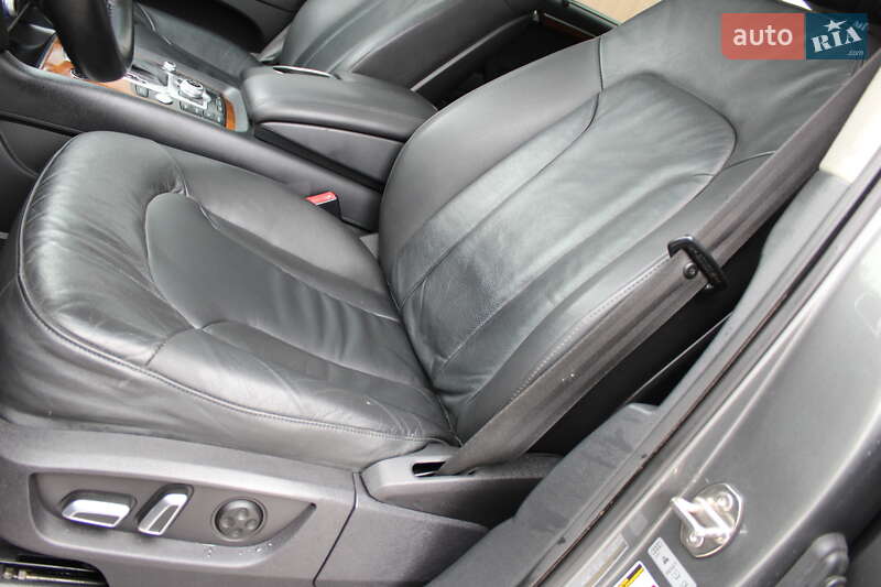 Внедорожник / Кроссовер Audi Q7 2015 в Ровно