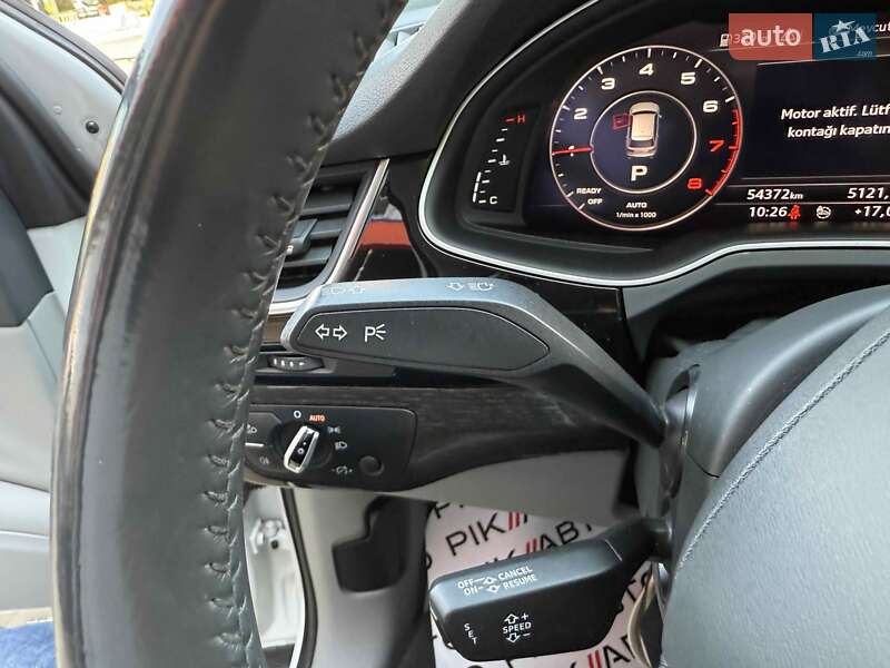 Позашляховик / Кросовер Audi Q7 2018 в Львові