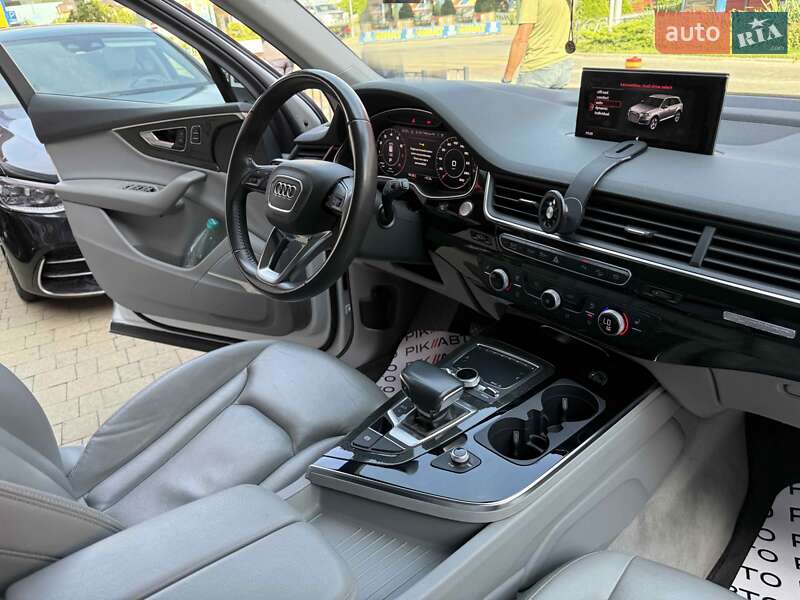 Позашляховик / Кросовер Audi Q7 2018 в Львові
