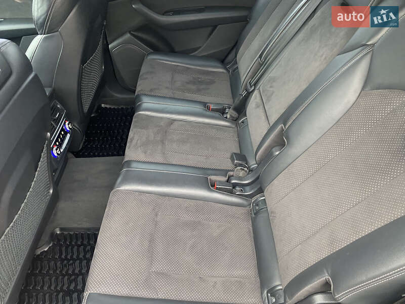 Позашляховик / Кросовер Audi Q7 2018 в Києві
