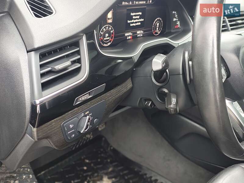 Внедорожник / Кроссовер Audi Q7 2017 в Ровно
