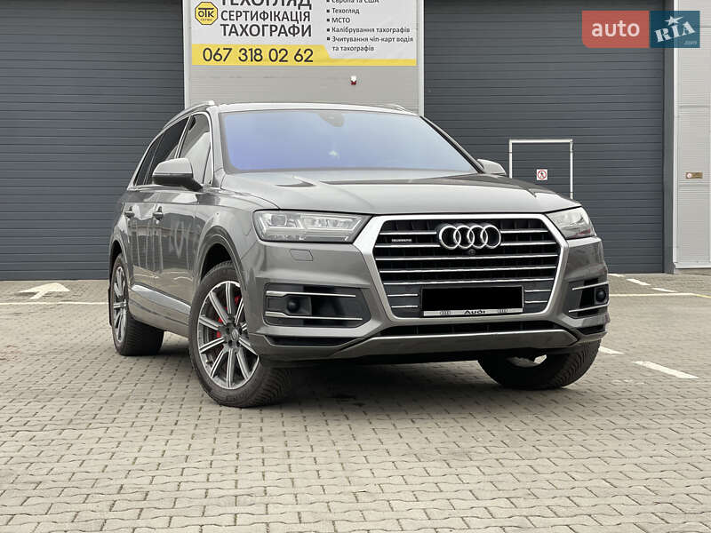 2017 Audi Q7, VIN WA1LAAF78HD041818:plate — фото 1 (autoria)