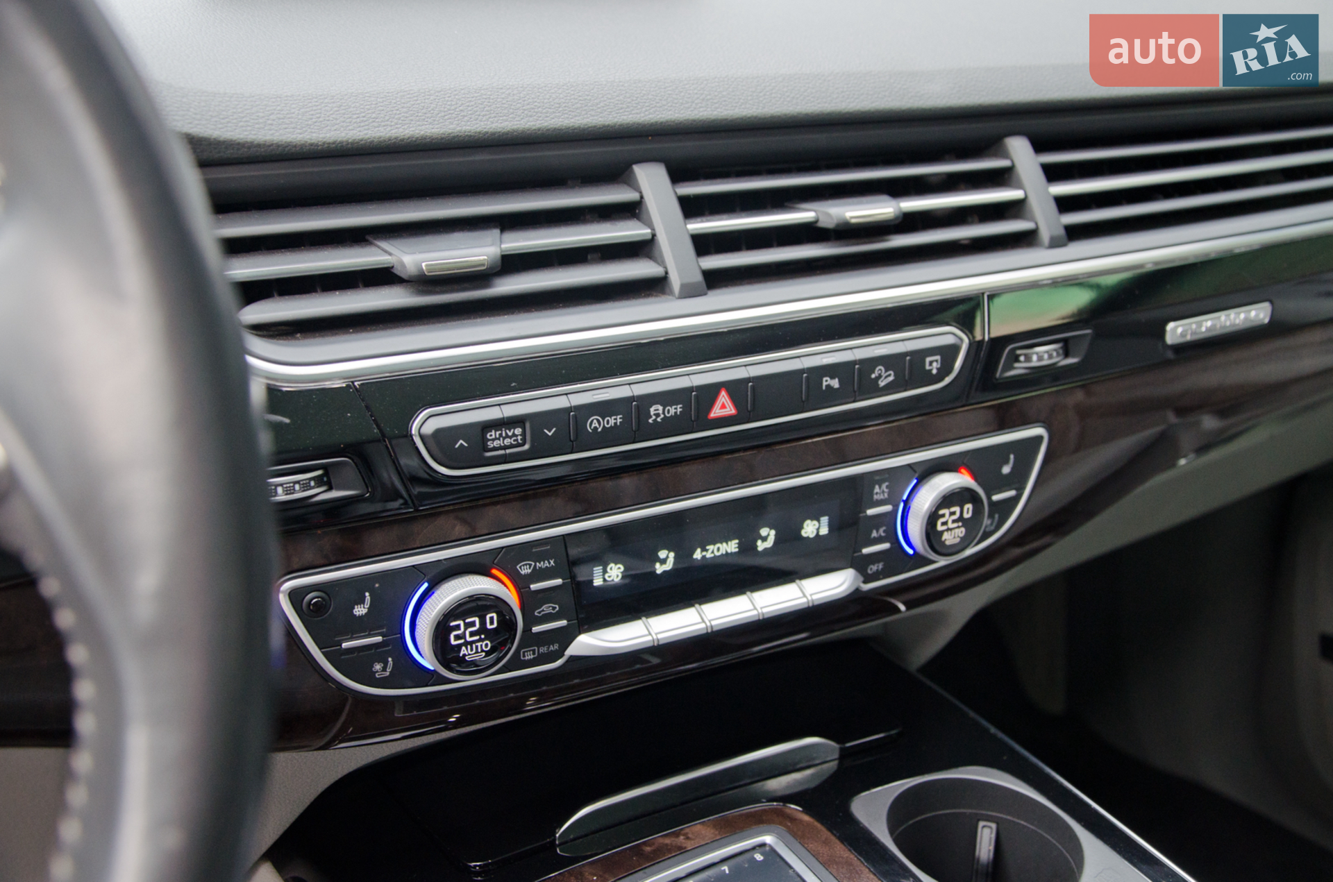 2016 Audi Q7 - мініатюра 38
