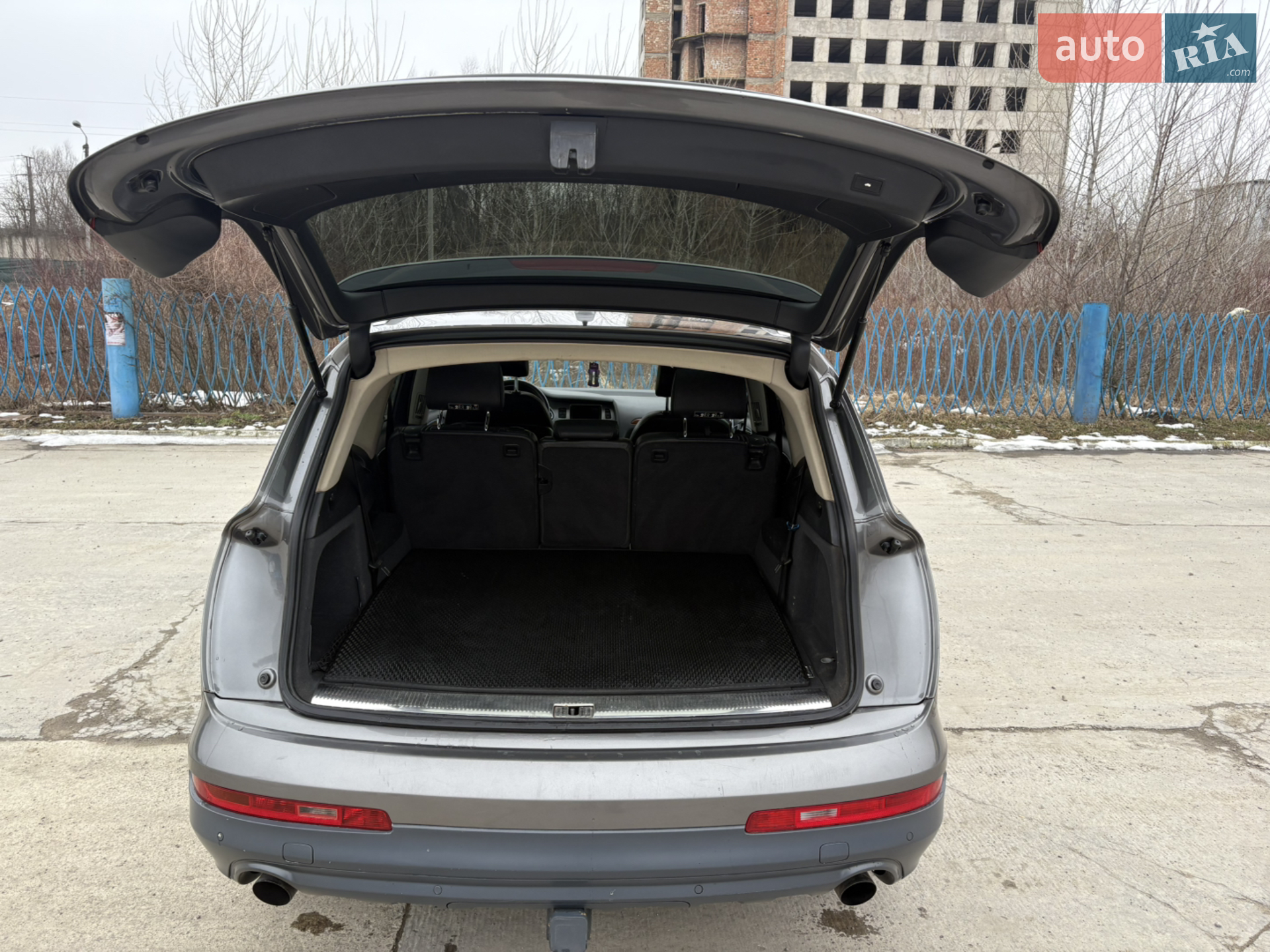 2011 Audi Q7 - мініатюра 2
