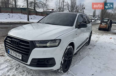 Внедорожник / Кроссовер Audi Q7 2017 в Киеве