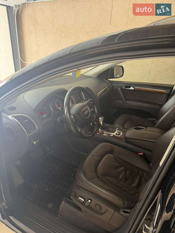Внедорожник / Кроссовер Audi Q7 2013 в Тернополе