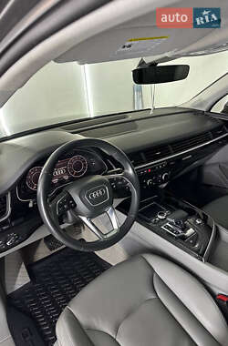 Внедорожник / Кроссовер Audi Q7 2018 в Ровно