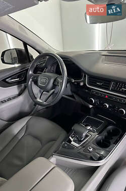Внедорожник / Кроссовер Audi Q7 2018 в Ровно