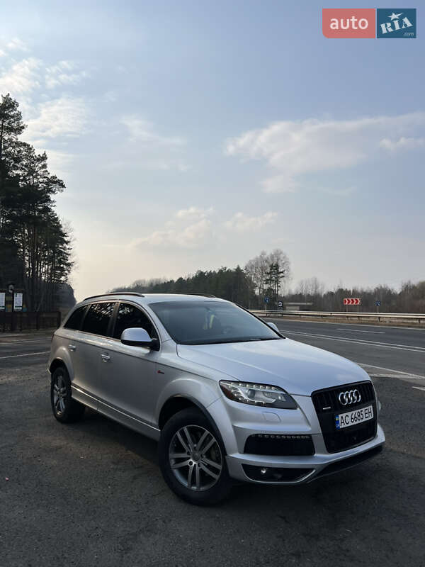 Внедорожник / Кроссовер Audi Q7 2012 в Любомле