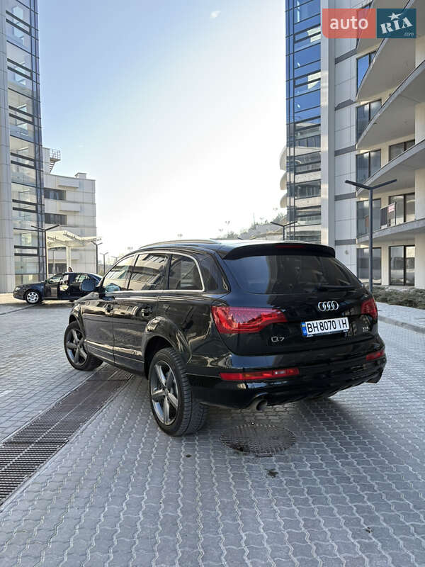 Позашляховик / Кросовер Audi Q7 2010 в Одесі