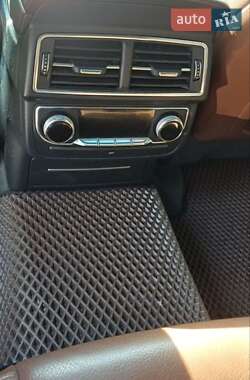 Внедорожник / Кроссовер Audi Q7 2016 в Луцке