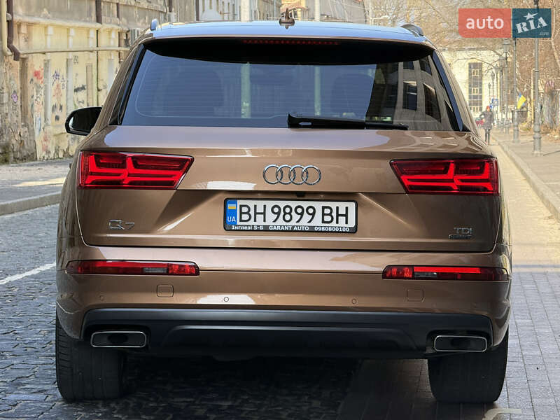 Внедорожник / Кроссовер Audi Q7 2017 в Одессе