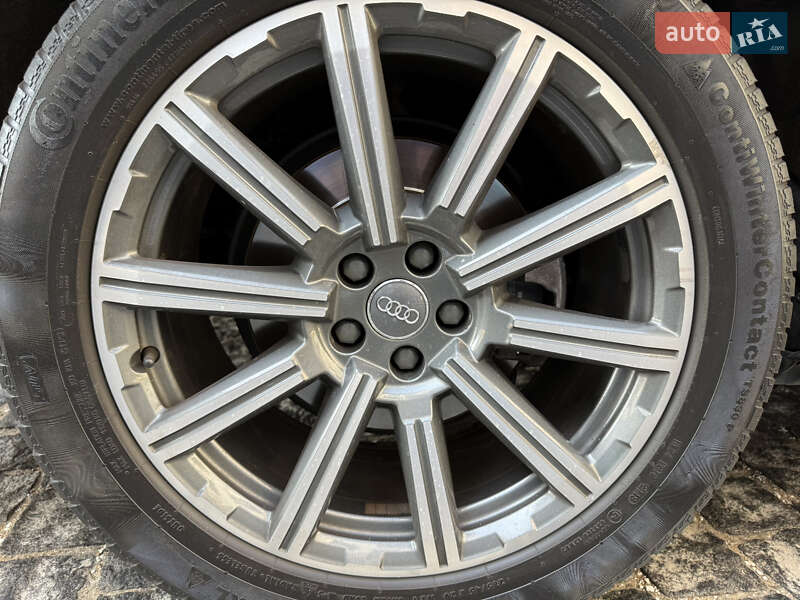 Внедорожник / Кроссовер Audi Q7 2017 в Одессе