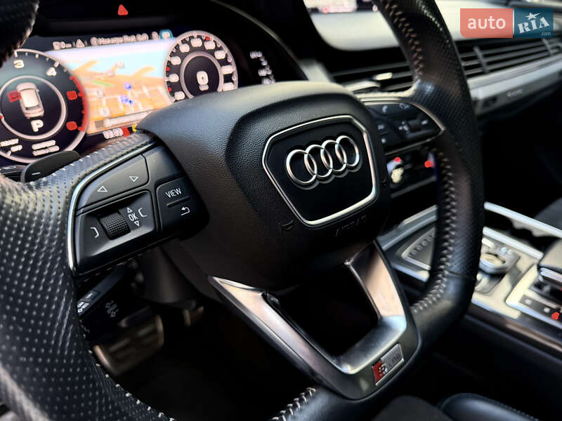Внедорожник / Кроссовер Audi Q7 2017 в Одессе