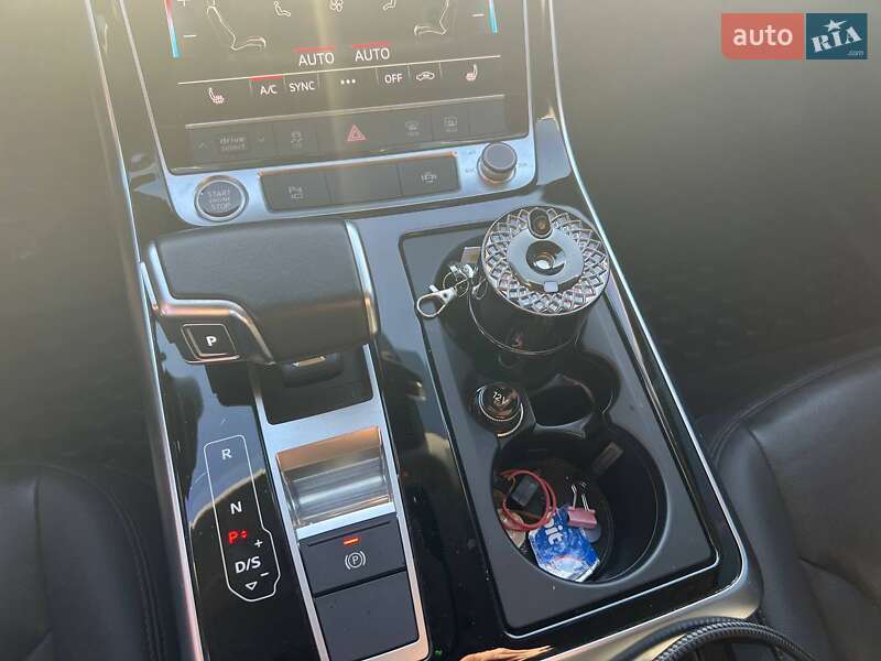 Позашляховик / Кросовер Audi Q7 2022 в Полтаві