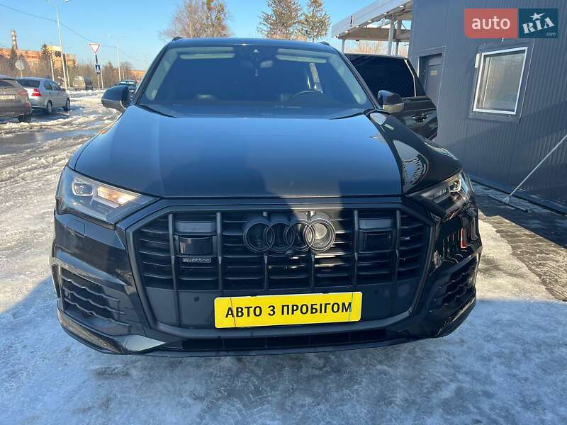 Позашляховик / Кросовер Audi Q7 2022 в Полтаві