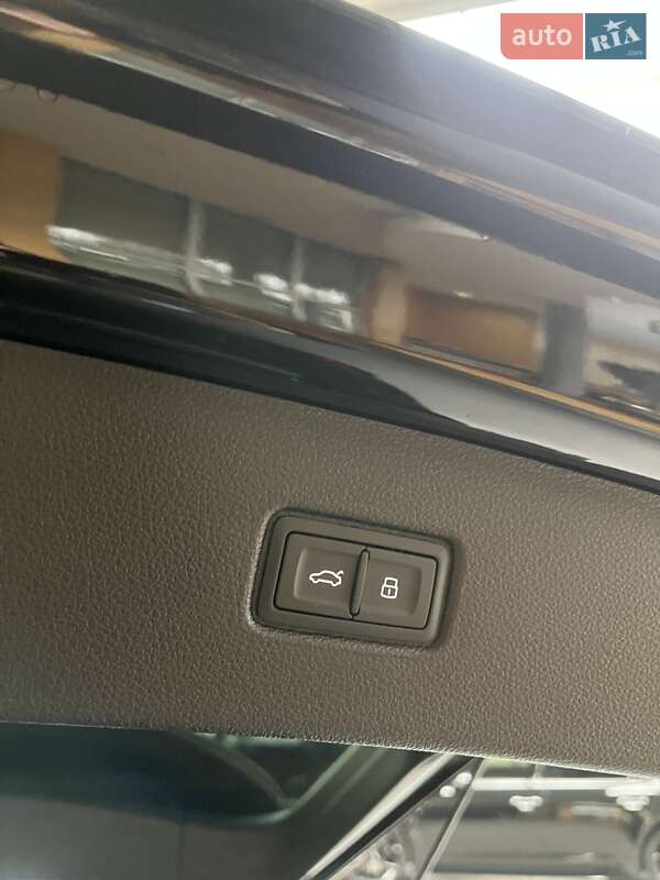 Позашляховик / Кросовер Audi Q7 2025 в Дніпрі