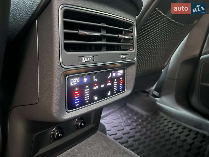 Позашляховик / Кросовер Audi Q7 2025 в Дніпрі