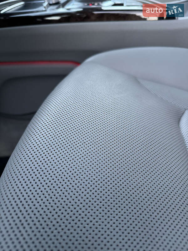 Позашляховик / Кросовер Audi Q7 2017 в Києві фото 25 Позашляховик / Кросовер Audi Q7 2017 в Києві