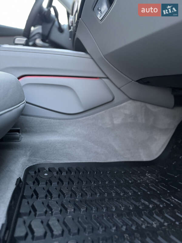 Позашляховик / Кросовер Audi Q7 2017 в Києві фото 45 Позашляховик / Кросовер Audi Q7 2017 в Києві