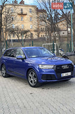 Позашляховик / Кросовер Audi Q7 2017 в Львові
