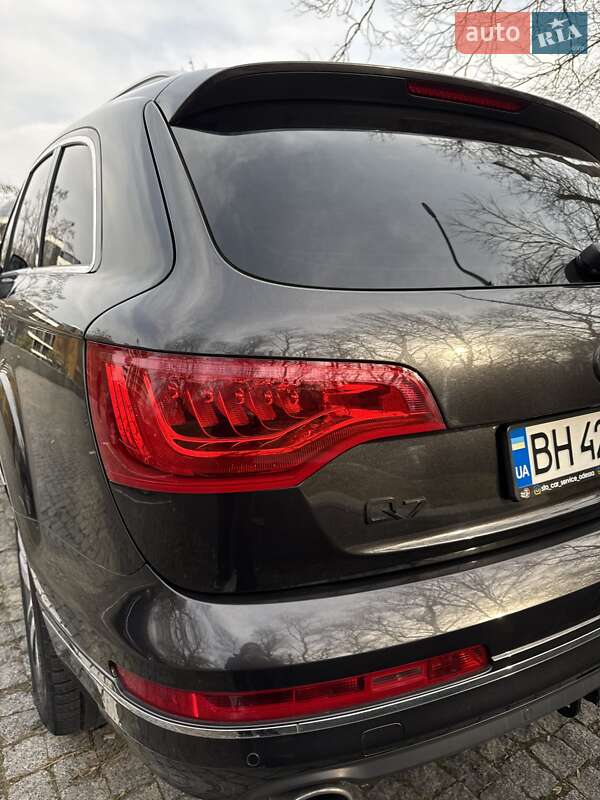 Позашляховик / Кросовер Audi Q7 2014 в Одесі