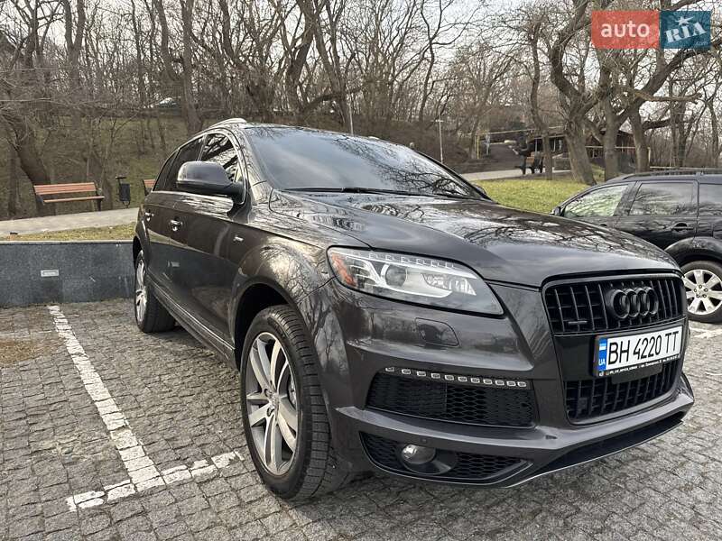 Позашляховик / Кросовер Audi Q7 2014 в Одесі