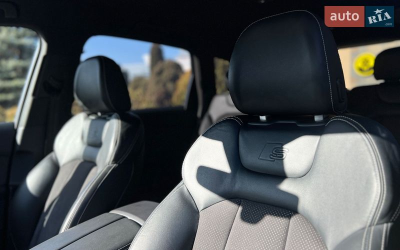 Позашляховик / Кросовер Audi Q7 2019 в Львові