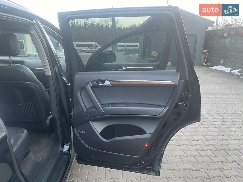 Позашляховик / Кросовер Audi Q7 2011 в Рівному фото 39 Позашляховик / Кросовер Audi Q7 2011 в Рівному