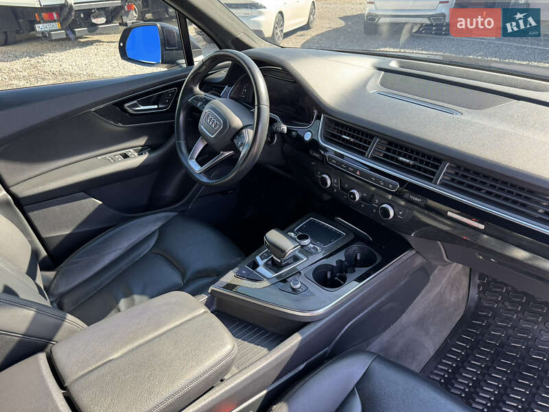 Позашляховик / Кросовер Audi Q7 2018 в Вінниці