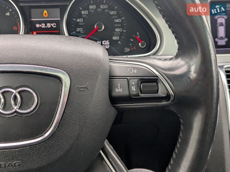 Позашляховик / Кросовер Audi Q7 2013 в Києві