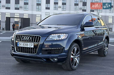 Внедорожник / Кроссовер Audi Q7 2013 в Ровно