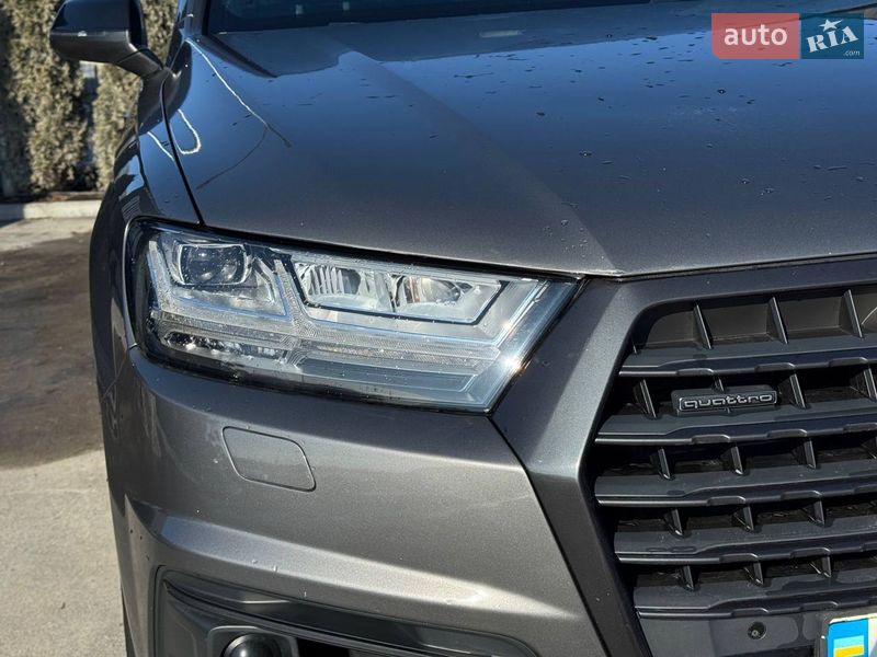 Позашляховик / Кросовер Audi Q7 2017 в Кам'янець-Подільському