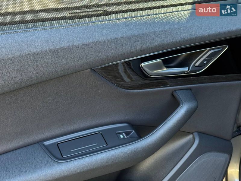 Позашляховик / Кросовер Audi Q7 2017 в Кам'янець-Подільському