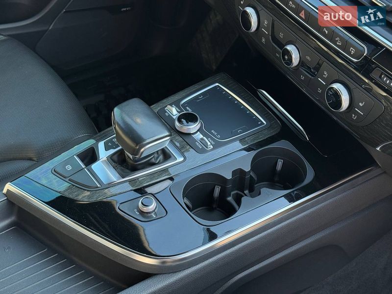 Позашляховик / Кросовер Audi Q7 2017 в Кам'янець-Подільському