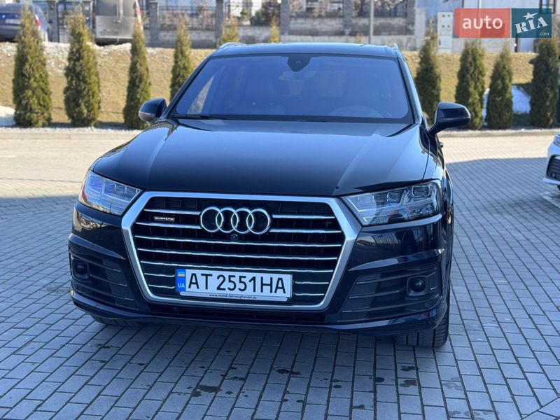 Внедорожник / Кроссовер Audi Q7 2017 в Ровно