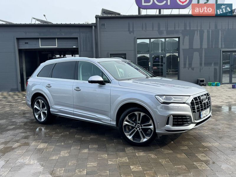 Внедорожник / Кроссовер Audi Q7 2021 в Полтаве