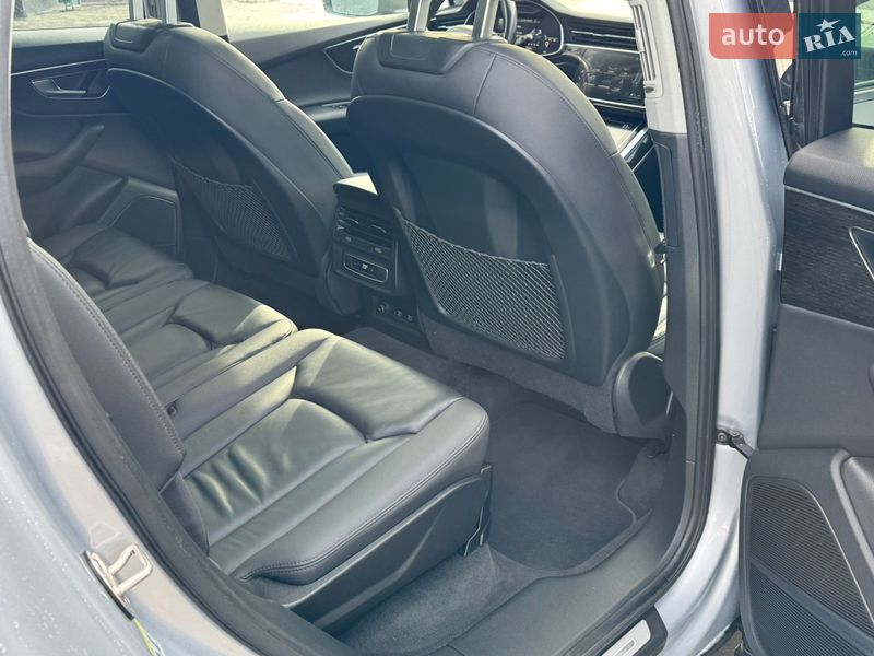 Внедорожник / Кроссовер Audi Q7 2021 в Полтаве
